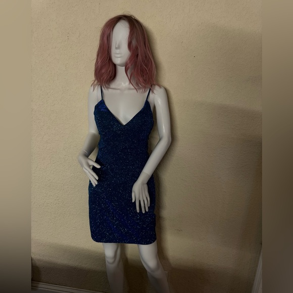 ✨5/$15 Sparkly Blue Sequin ❤️ Hearts Party Dress size 9 - Picture 4 of 6